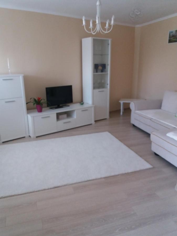 Juli'S Apartment Oradea Ngoại thất bức ảnh